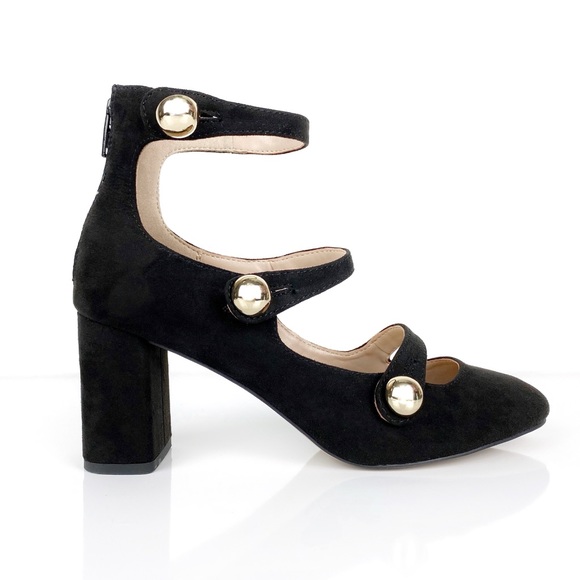 BCBGeneration Shoes - BCBGENERATION Triple Strap Black Pump